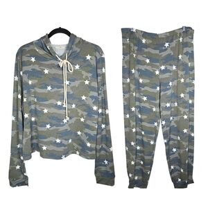 e. Luna Women's Camo Print Stars Pajama Set Stretch 1X New Loungewear Sleepwear